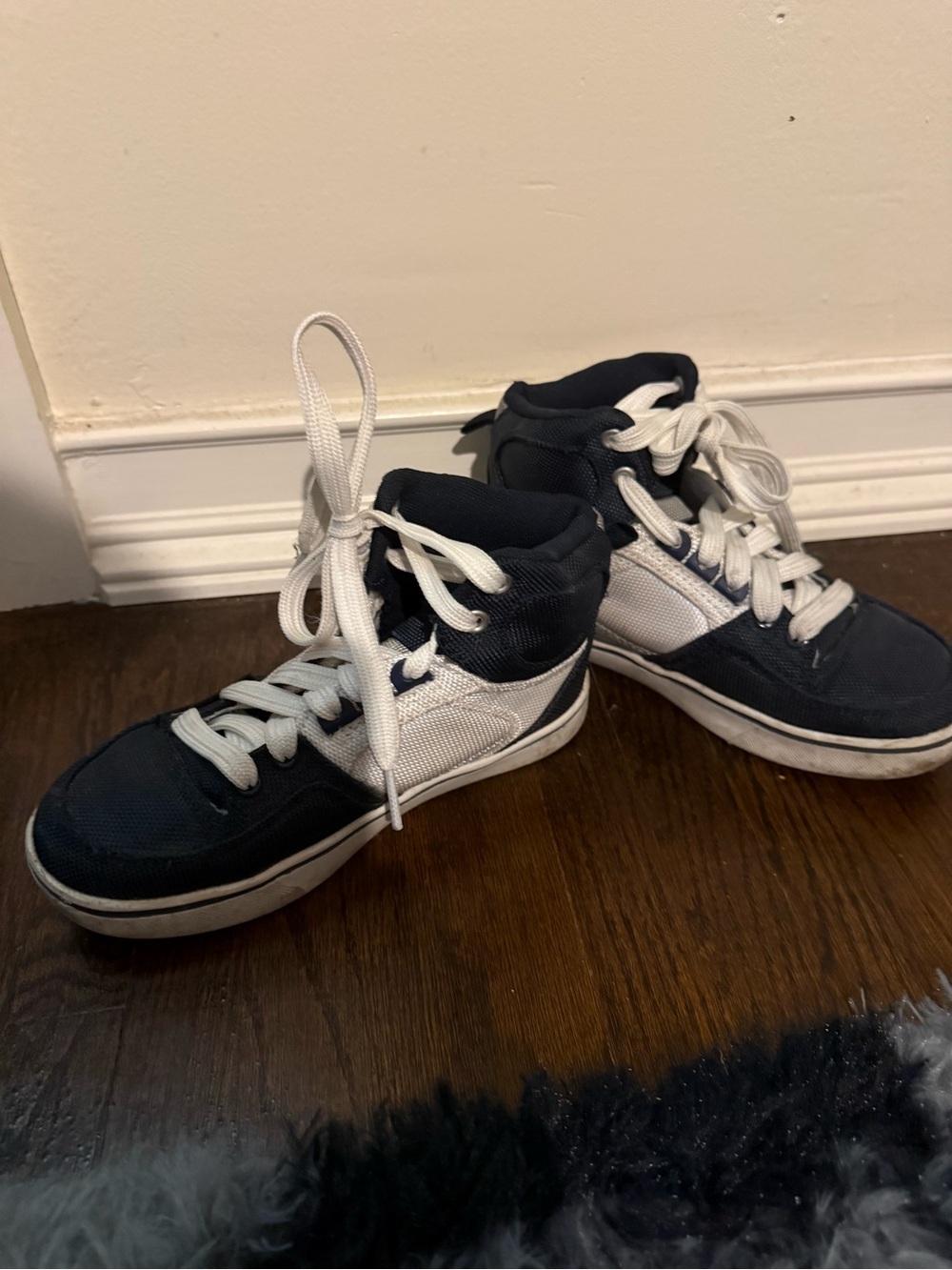 OP Kids High-Top Sneakers in Navy and White